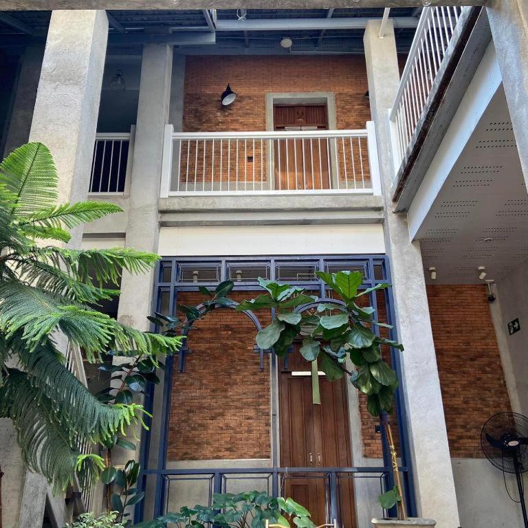 Khunluang Hostel Chiang Mai Bagian luar foto